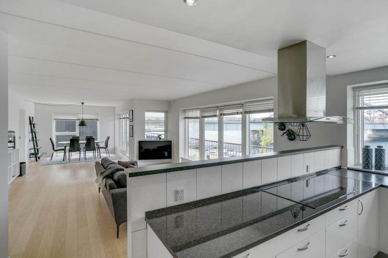 Luxury City Center Harbour Apartment 2 Bedroom Sønderborg Extérieur photo