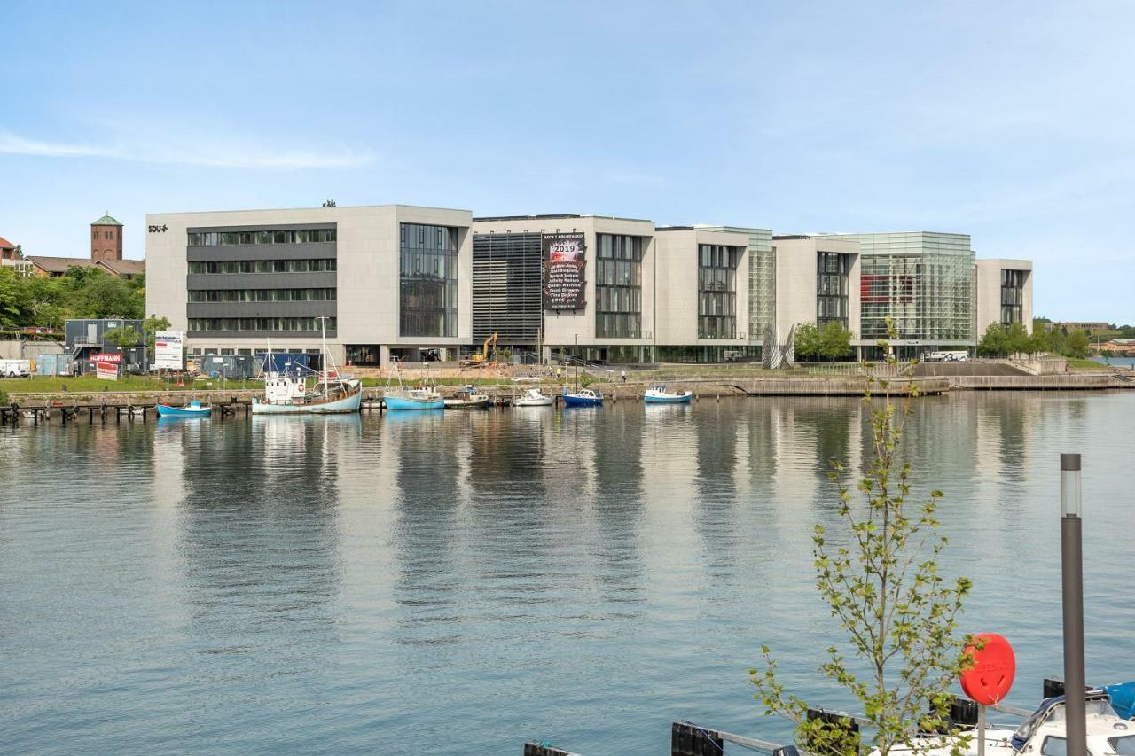 Luxury City Center Harbour Apartment 2 Bedroom Sønderborg Extérieur photo