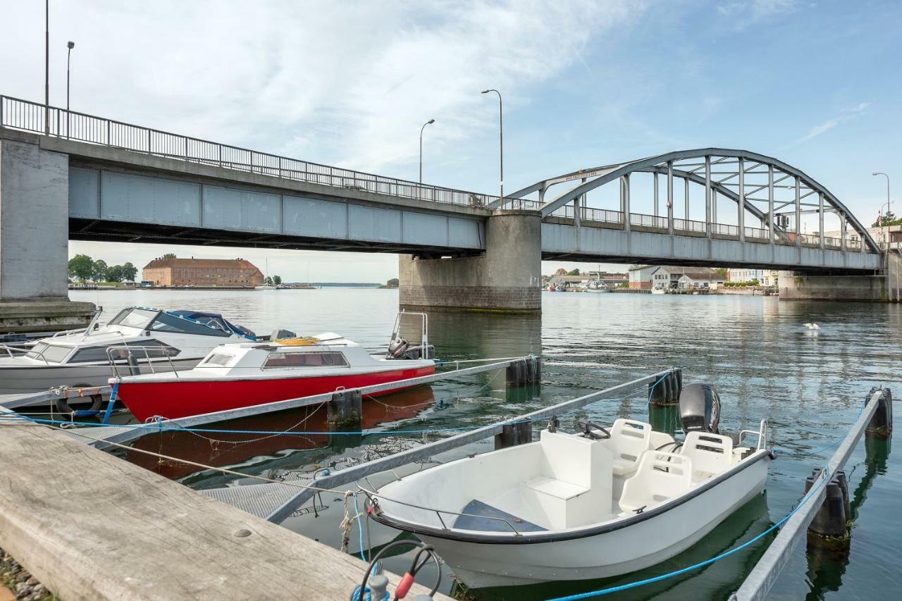 Luxury City Center Harbour Apartment 2 Bedroom Sønderborg Extérieur photo