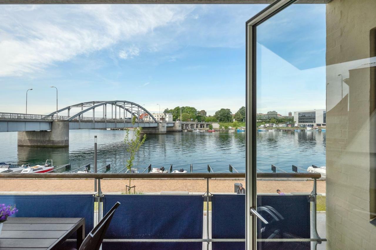 Luxury City Center Harbour Apartment 2 Bedroom Sønderborg Extérieur photo