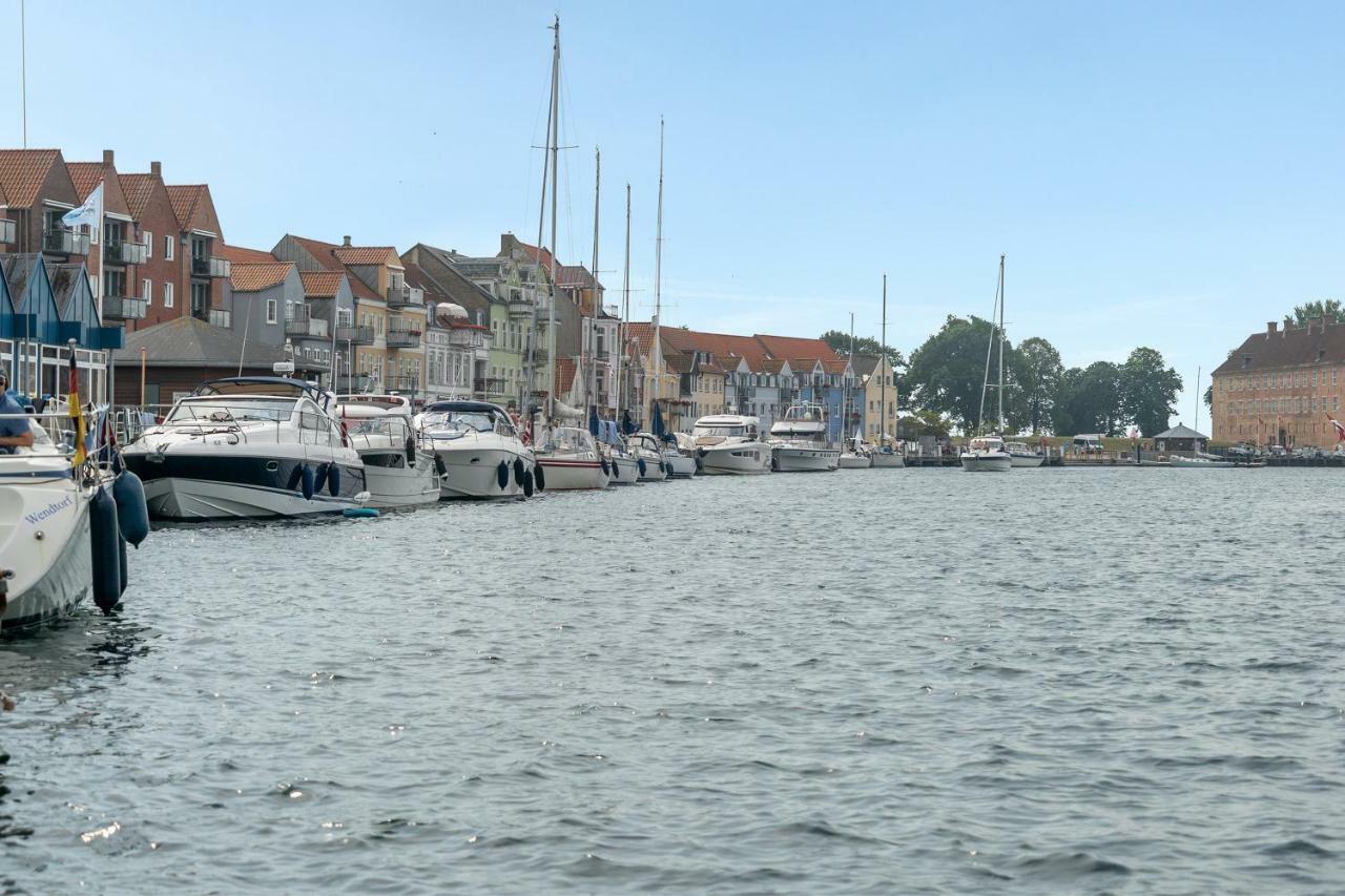 Luxury City Center Harbour Apartment 2 Bedroom Sønderborg Extérieur photo